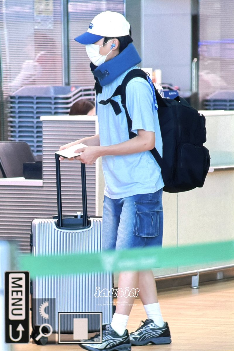 240806 💤

#이븐 #EVNNE 
#박한빈 #PARKHANBIN