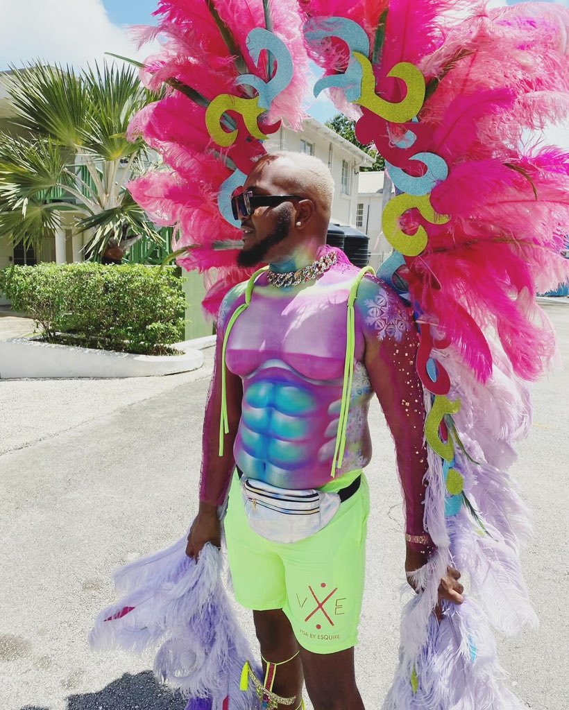 AkhnatenB's tweet image. Happy Crop Over #MegaMonday out supporting my boy @lukeyism