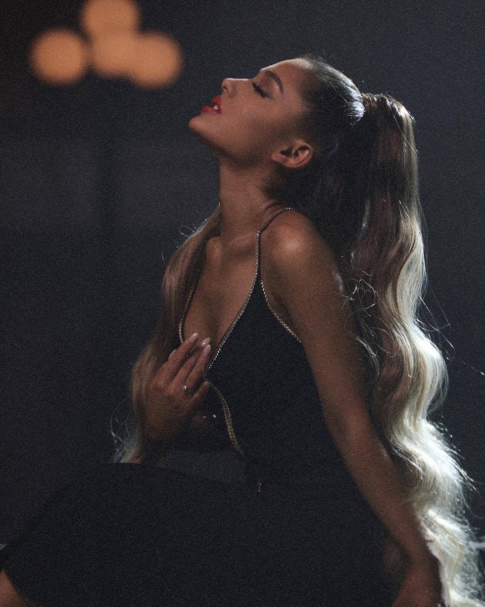 notfromheaven's tweet photo. thinking about breathin mv https://t.co/88kRNc6BW7