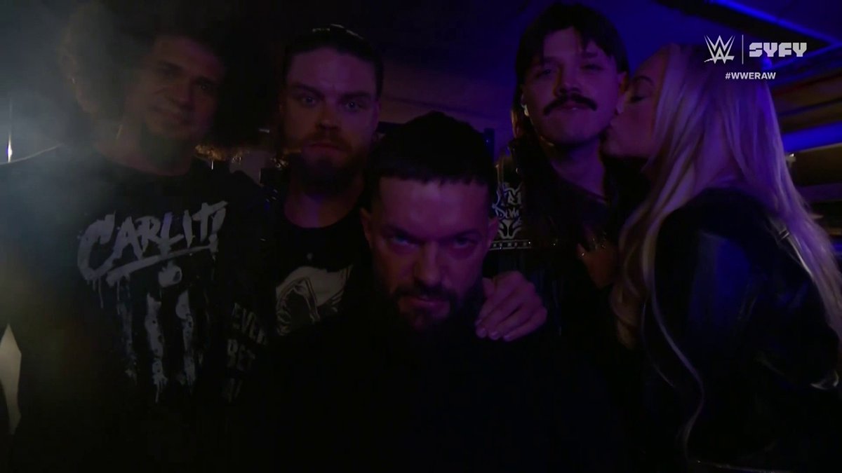 WWE on FOX tweet media