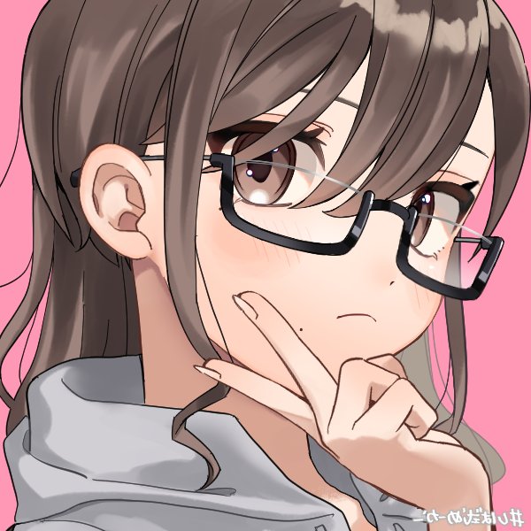 zyntrospheVT's tweet photo. Media alterada la realidad pero aquí esta el mio
#IrlVsVtuber #Picrew #zyntrosphe https://t.co/VliZsNi7Ok