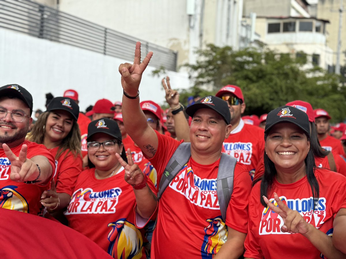 Sintrapepf_Org's tweet image. 📌 Jóvenes petroquímicos unidos en una sola voz: ¡Nicolás Maduro, nuestro presidente! 🇻🇪

#JuventudPorMaduro

@NicolasMaduro 
@TellecheaRuiz 
@elguerrero9523