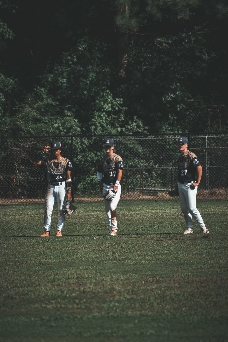 Jonathan Howard (@jonathan_howrd) on Twitter photo Close 5-4 loss with the <a href="/carolinaducks/">Carolina Ducks</a> to the Twins
Went 2-2 with 2 singles, 1 hbp, 1 rbi, 3 stolen bases, and 2 runs scored Close 5-4 loss with the <a href="/carolinaducks/">Carolina Ducks</a> to the Twins
Went 2-2 with 2 singles, 1 hbp, 1 rbi, 3 stolen bases, and 2 runs scored