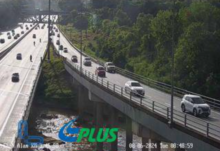 astrotraffic's tweet photo. #kltu (06/08/24 | 8.50am) LEBUHRAYA ELITE: Kereta rosak di persimpangan Shah Alam, Subang ke Seafield menghalang lorong kiri, namun trafik terkawal. https://t.co/ZXpAEWHtFQ
