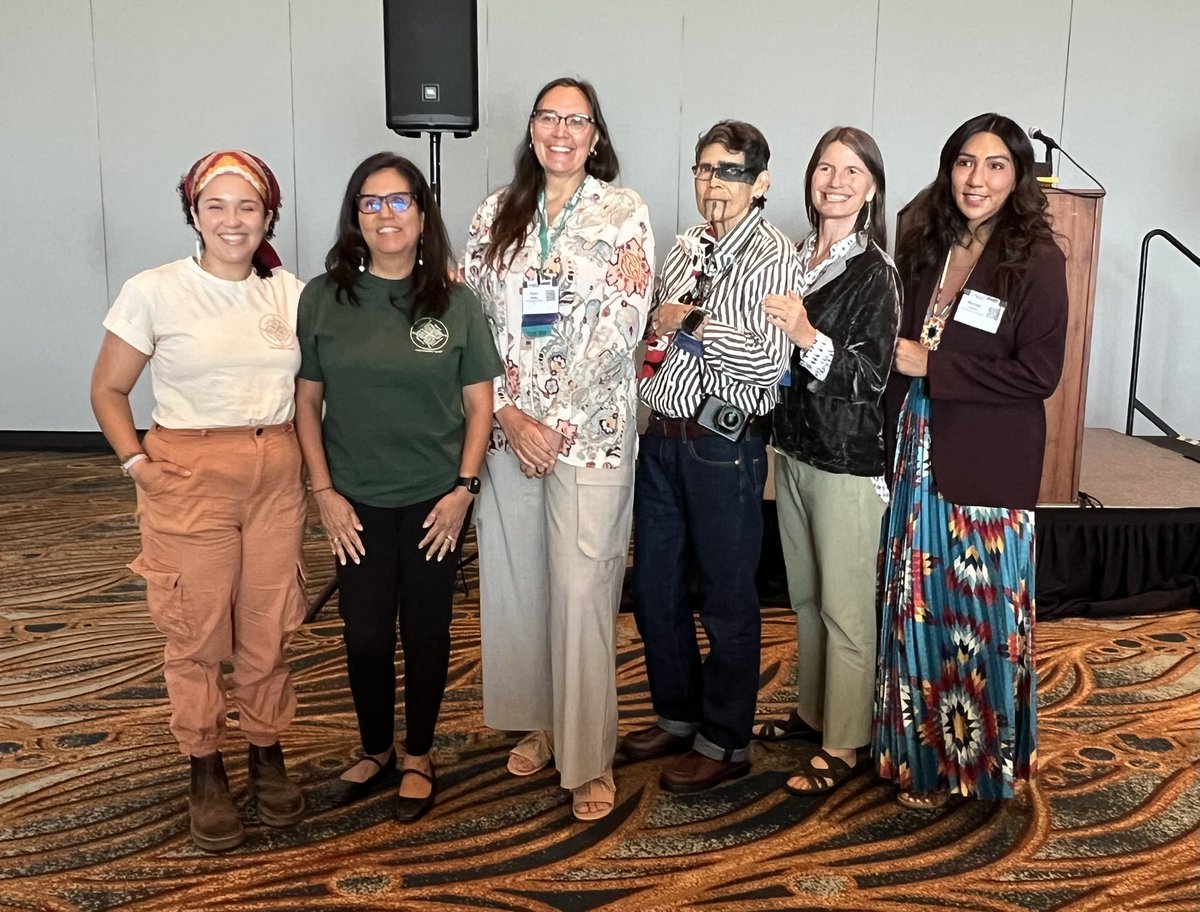 Wonderful session today with these brilliant Indigenous women for our TEK and Indigenous-led conservation session at #IndigenousWomen #ESA2024
