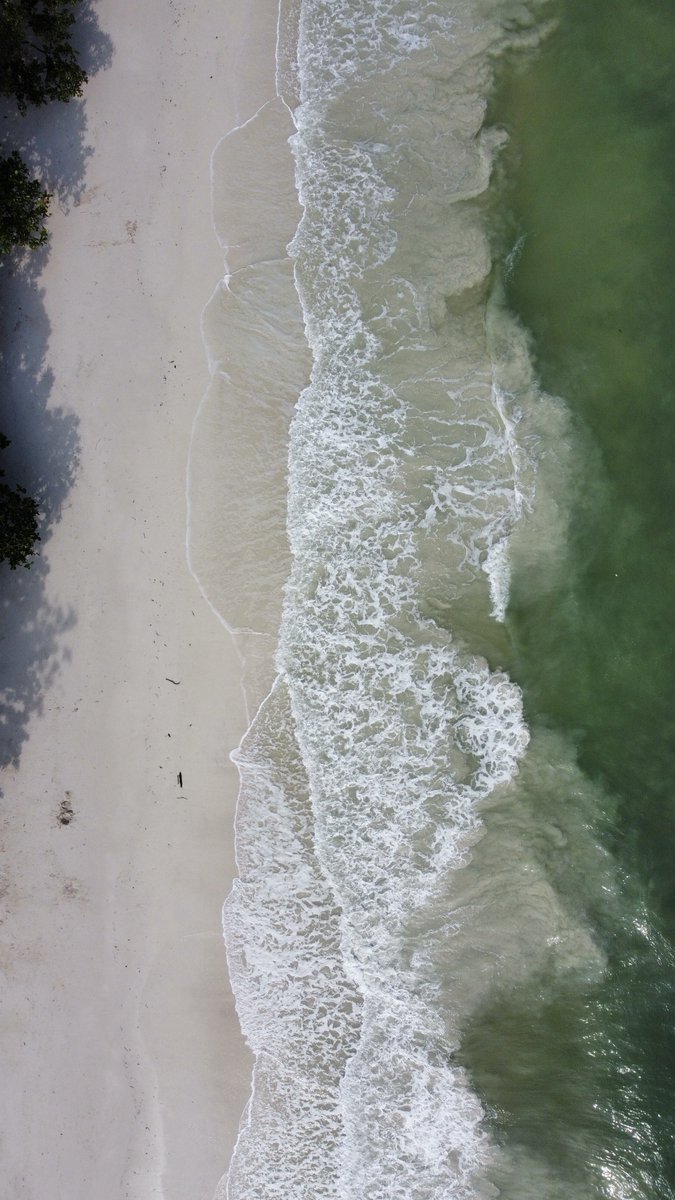NikShariff92's tweet photo. Short Escape to Pangkor Island 🏝️
✨𝒷𝓊𝒹𝑔𝑒𝓉 𝒻𝓇𝒾𝑒𝓃𝒹𝓁𝓎✨

Cantik jugak pulau ni! Tak cukup 3H2M😫

Since this was my first time going to Pangkor Island. 

Here’s a thread — https://t.co/72FsOJsahX