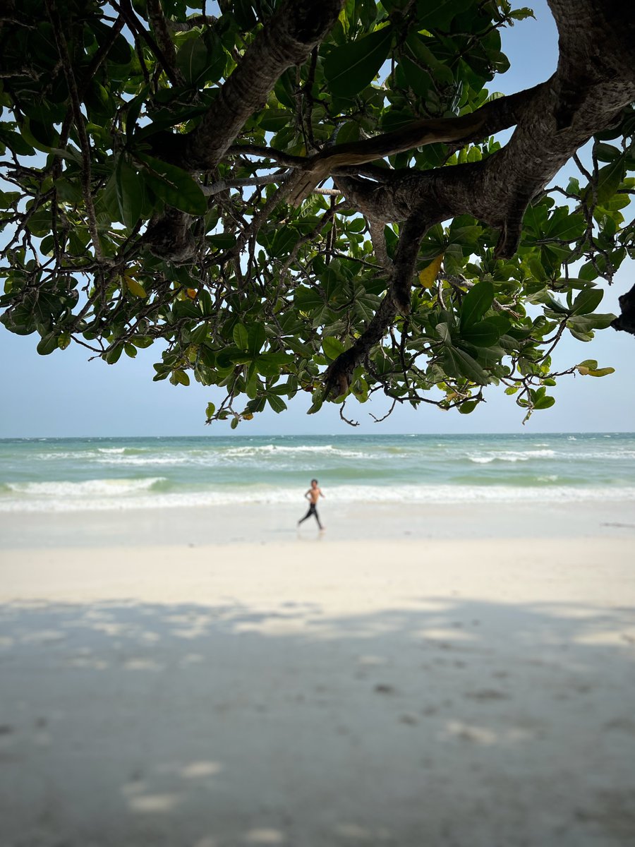 NikShariff92's tweet photo. Short Escape to Pangkor Island 🏝️
✨𝒷𝓊𝒹𝑔𝑒𝓉 𝒻𝓇𝒾𝑒𝓃𝒹𝓁𝓎✨

Cantik jugak pulau ni! Tak cukup 3H2M😫

Since this was my first time going to Pangkor Island. 

Here’s a thread — https://t.co/72FsOJsahX