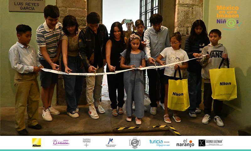lohechoenmexico's tweet photo. Estas son las 20 fotos ganadoras de #mexicoenunaimagen Niñ@s  https://t.co/nPfsn5UMCp esta muy verlas en línea pero asustan al museo :) 
@NikonMX  @Hoteles_Mision  @el_naranjo https://t.co/tjOrK978zK