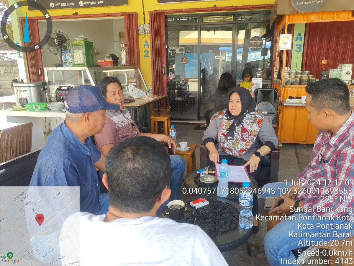 Penyuluhan Perkoperasian, Proses dan Persyaratan serta Pengesahan Badan Hukum Koperasi kepada Kelompok Jamaah Masjid Kubah Merah...
Salam Aktivator Koperasi...
<a href="/kemenkopukm/">Kemenkop UKM</a>
@diskopukmprovkalbar
@penyuluhkoperasi 
@pendampingkoperasikalbar