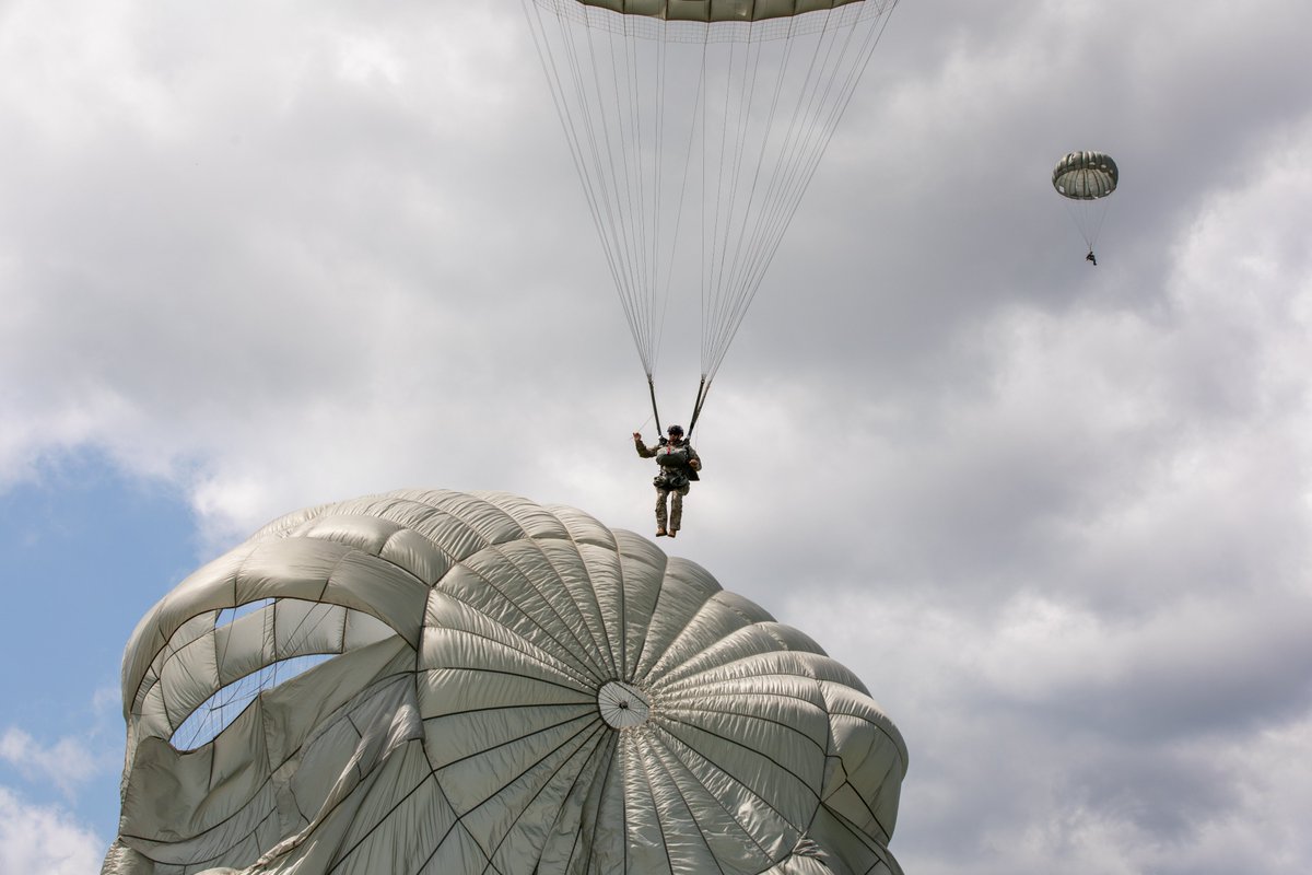 National Guard tweet media