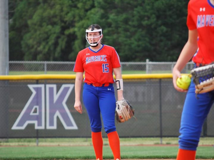 TeamNCPritchard's tweet image. Savannah Gibbons, a talented (2027)player from Marvin Ridge High School in North Carolina, has joined Team NC-Pritchard. With a strong bat and defensive prowess, Savannah is a valuable addition to our roster. Welcome to the team, 'Gibs' and family! 

#alwaysmovingforward