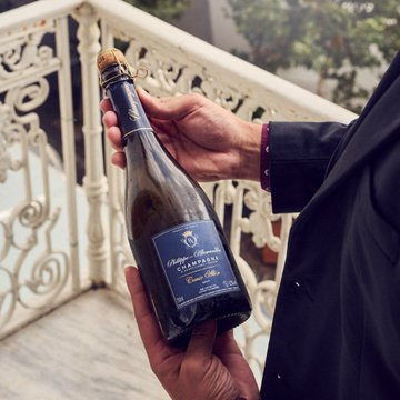 chengdu35553's tweet image. 🍾✨ Keep your champagne perfectly sealed with our premium muselets! These stylish wire cages ensure your cork stays secure, preserving the fizz and flavor of your favorite bubbly. Perfect for celebrations and special moments.  #Muselets #Champagne #SparklingWine #Cheers