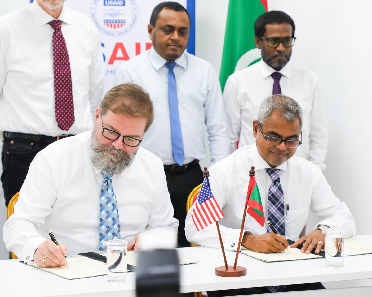 WAMCOmv's tweet photo. HERE WE GO!
Partnership agreement signed between @USAID, @MoEnvmv and WAMCO. βοΈπ»
#WAMCO #USAID #moenvmv https://t.co/KKu5fzk3Jq