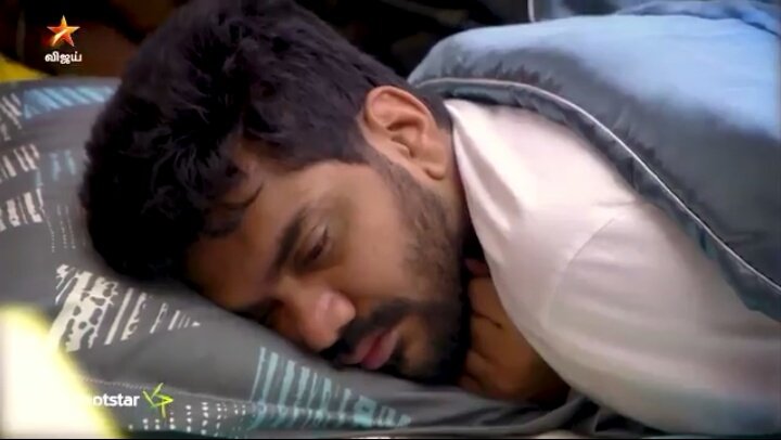 lekhsoffl's tweet photo. Na last month job resign panten..
Vela illama vettiya veetla irkardu evlo kastamnu ipodan tryudu 😔
Want my work-life back 😭✋🏻
#boaring https://t.co/iAgyRCM6jS