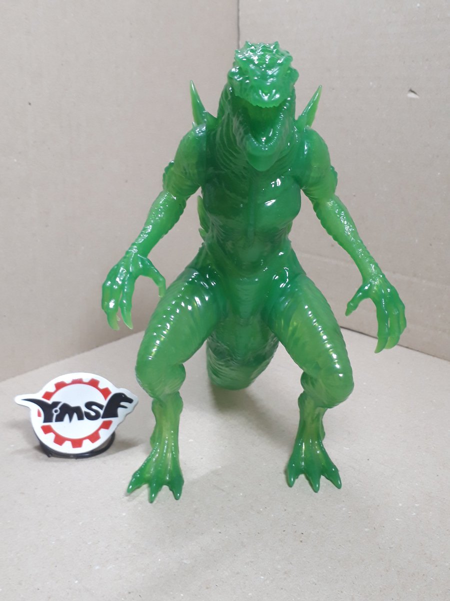 あなたのソフビ紹介 Y-MSFさんのジラ・クリアグリーンver.です