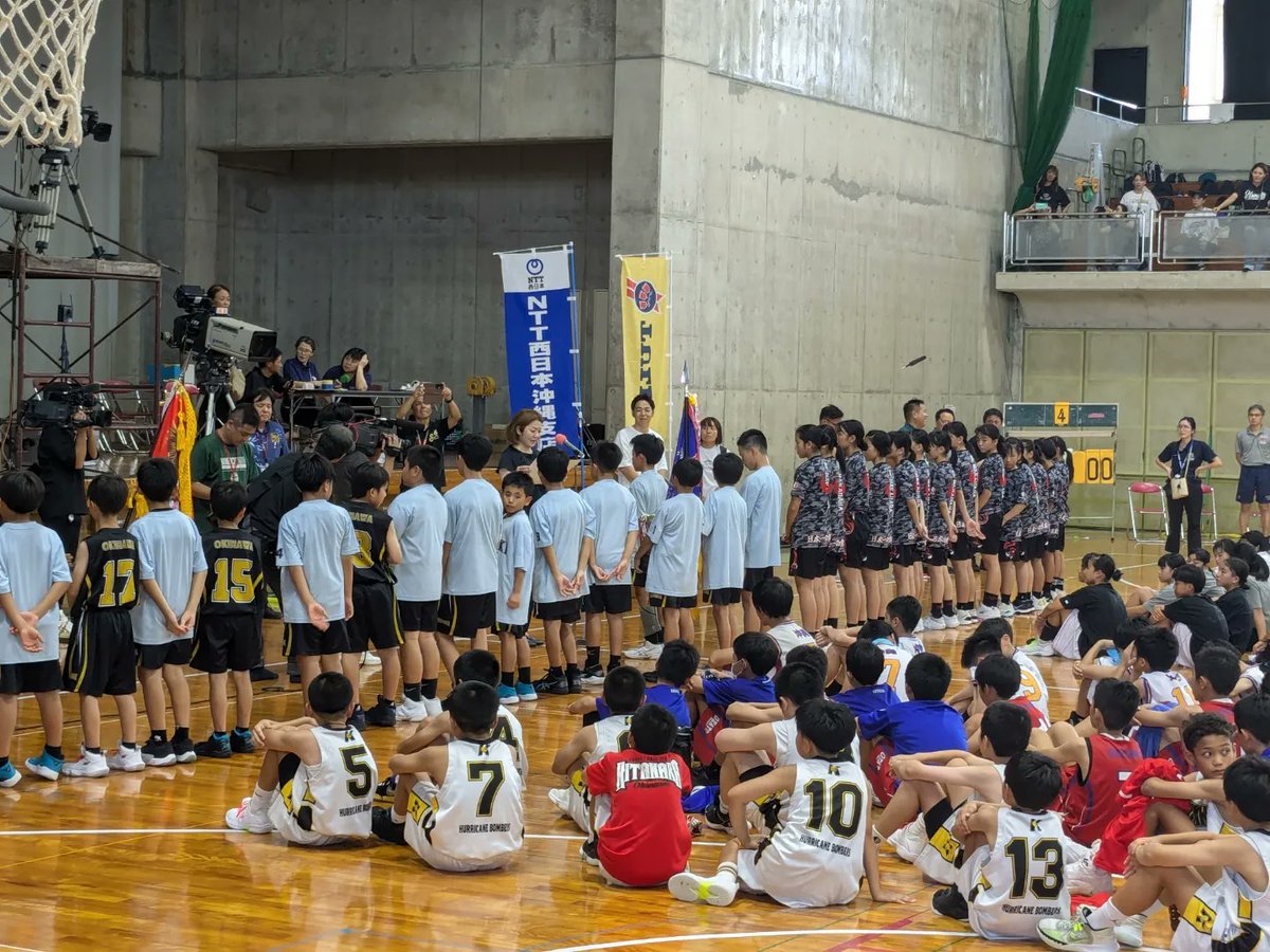 stepbystep022's tweet image. 沖縄県ミニバスケットボール夏季大会は本日が最終日でした！

結果は下記の通りです！

男子
優勝　佐敷
準優勝　長嶺
3位　大里北
4位　北中城

女子
優勝　中原
準優勝　普天間
3位　銘苅
4位　本部

優勝されたチームのみなさんおめでとうございます👏

#沖縄バスケ #バスケットボール