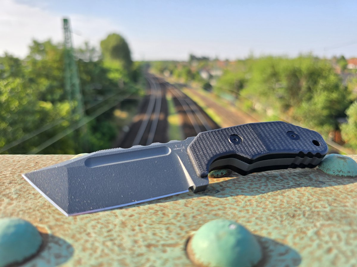 nnknives's tweet photo. The Scandinavian Dwarf is Destined for Great Things!!
Böker Plus Dvalin! 🗡️
#bokerknives #edc #knives #knife #oudoors #outdoor #urban https://t.co/4rvUdTh90n