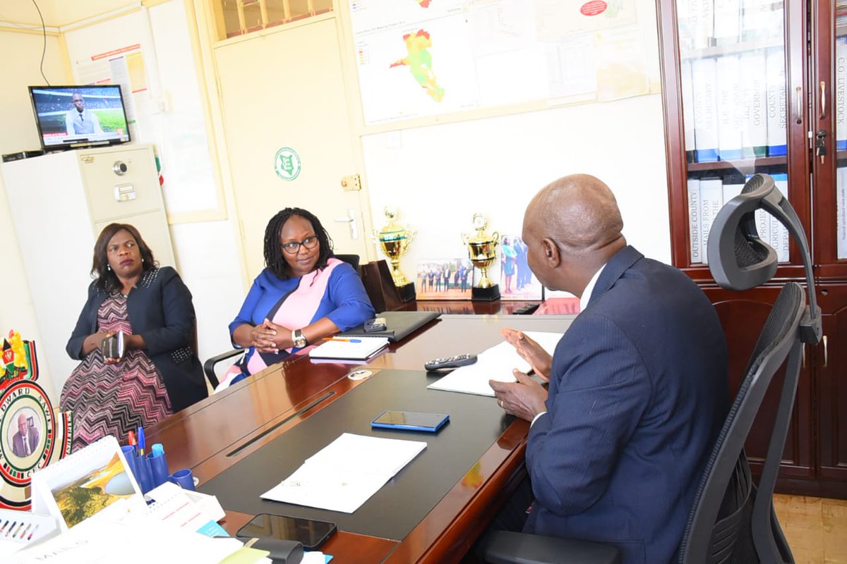 wrscke's tweet image. WRSC led by Ag. CEO/Registrar @komenlucy, and @UGC_TheChampion team led by the CECM for Agriculture, Mr. Edward Sawe held discussions on Maize aggregation and Warehousing ahead of the harvest season. 
#NAVCDP #warehousing #Aggregation #postharvestmanagement 
@MITIKenya