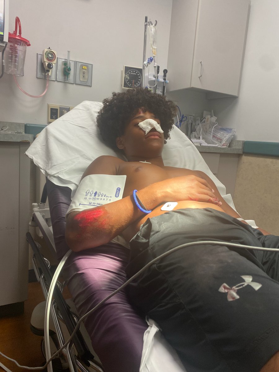 LeavingTheRestToYou tweet media