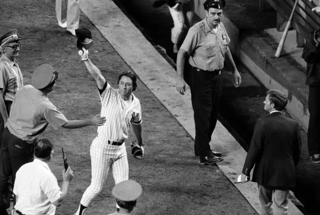 OneLogan_Place's tweet photo. @70sYankees I remember that game.
#murcer https://t.co/5k3ZFDqI3y