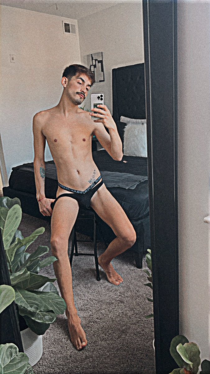 _Marturoo's tweet photo. National underwear!😏✨ https://t.co/TAU5NRXU4S