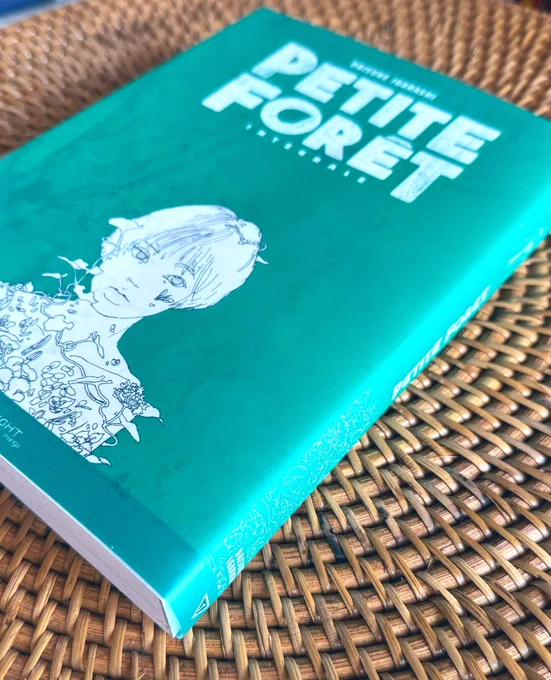 『リトル・フォレスト』フランス語版も新装版になりました。#リトル・フォレスト
岩手の山の集落で野菜や米を作ったりそれを料理したりする漫画です。

日本語版はこちら→https://t.co/fdputvi9CX

映画(夏•秋編)https://t.co/baXqup2K1K

韓国映画https://t.co/HKY8JOlRgC 