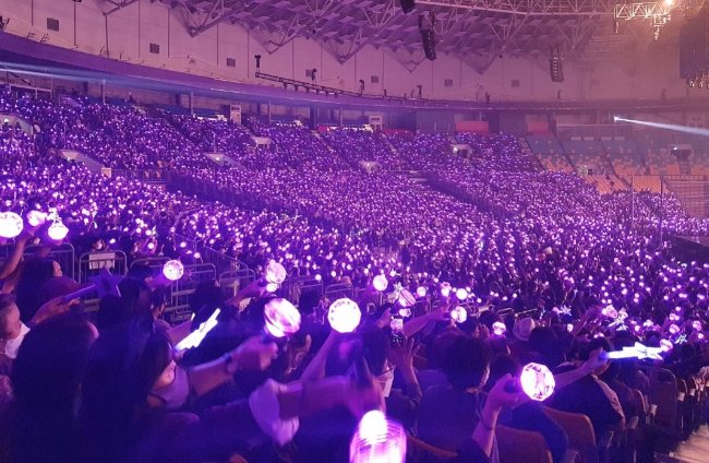 김호중 빛이 나는 사람 기다립니다 
트바로티家 보랏빛 연가 응원해요
#김호중공식팬카페_트바로티
#김호중_음악여행 
#김호중팬덤_아리스_임페리얼퍼플
#김호중_빛이나는사람  
#트바로티 #KIMHOJOONG #TVAROTTI #김호중 #노래하는사람 
#Personwhoshines 
m.blog.naver.com/4181kim/223538…