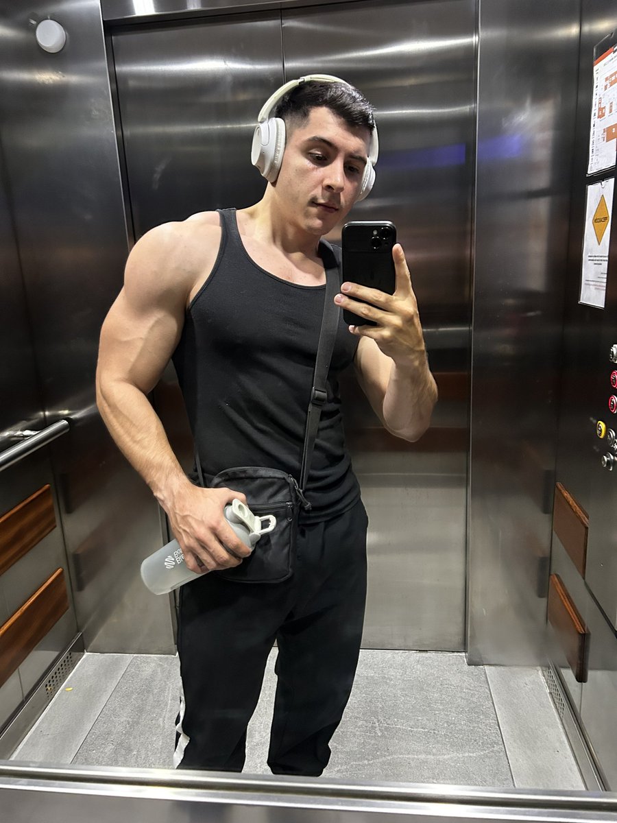 🔱 - David Mora tweet media