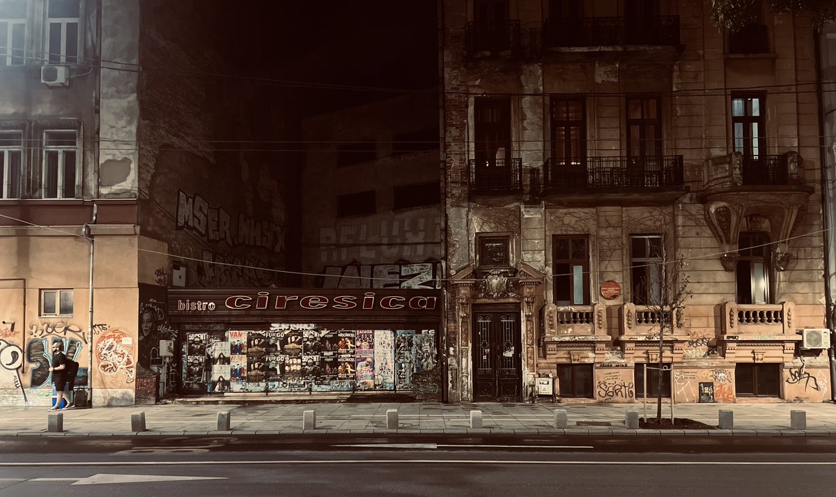 JustATinyWindo1's tweet photo. #Bucharest was bleak, but maybe just missed a lot. https://t.co/cmvXnfSL7x