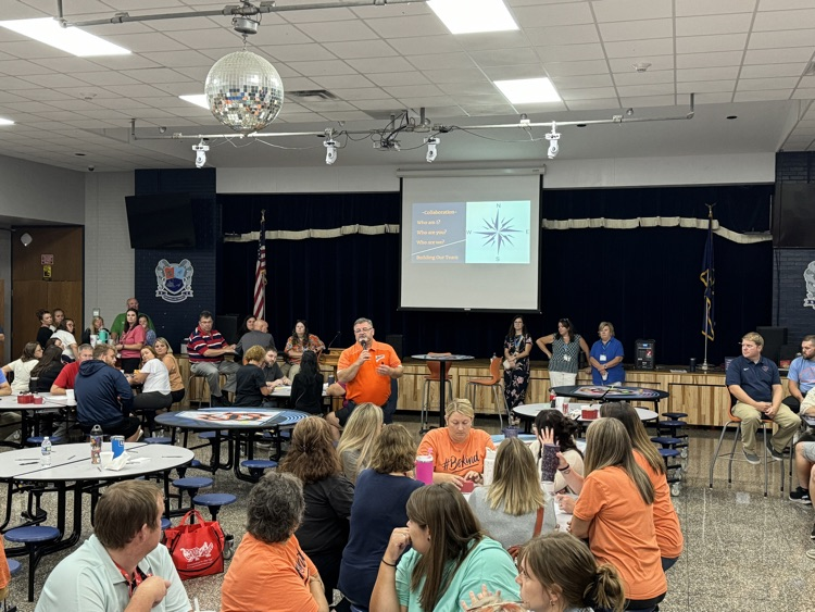 New school year, new faces, and new traditions. Welcome back, <a href="/switzsc/">Switz Co Schools</a> Pacers! #PacerPride