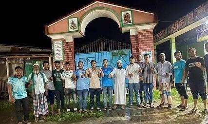 brightvcfd's tweet photo. #hindusaresafeinbanglades 
#RAW_attack_in_Dhaka https://t.co/4dtK4tgkNz