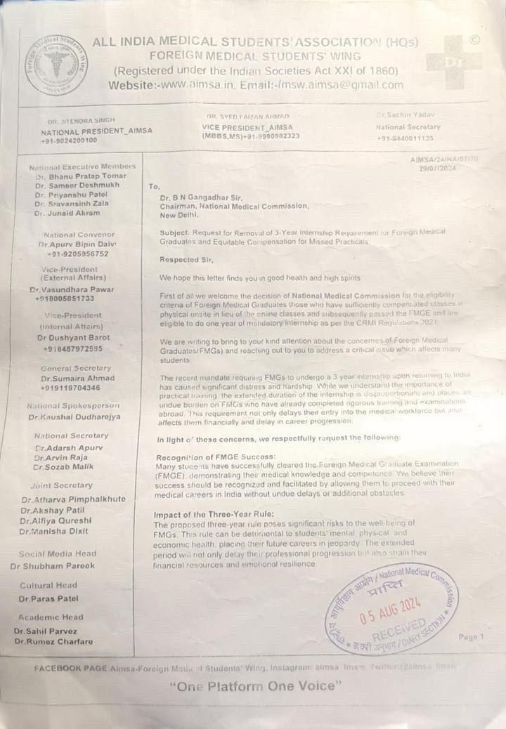 aimsa_fmsw's tweet photo. Foreign Medical Graduates recently met with Dr.Aruna Vanikar ji (President,UGMEB NMC) regarding the 3 years internship rule.
Despite clearing one of the tough exam FMGE and undergoing 1 year of CRMI which proves their knowledge and skills,students are alloted with 3 years &amp; https://t.co/73pH3dJtrb