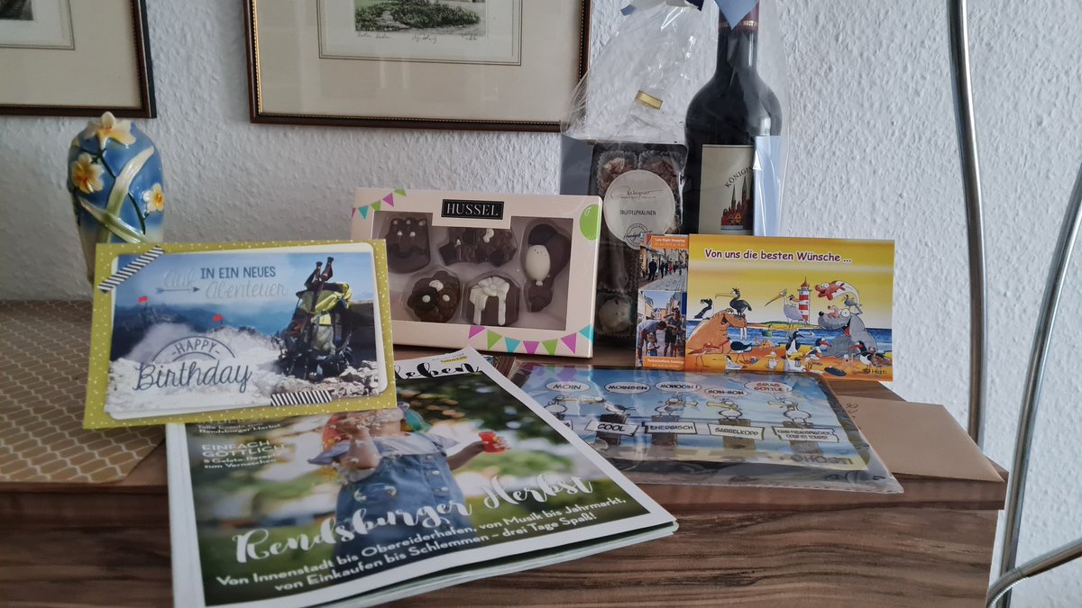 Vielen lieben Dank !
Ich hoffe auch das es in kleinen Schritten mit der Genesung weiter geht. Da warten soviele kleine Glückshappen aus Rendburg !
Aber noch ist Suppe angesagt!