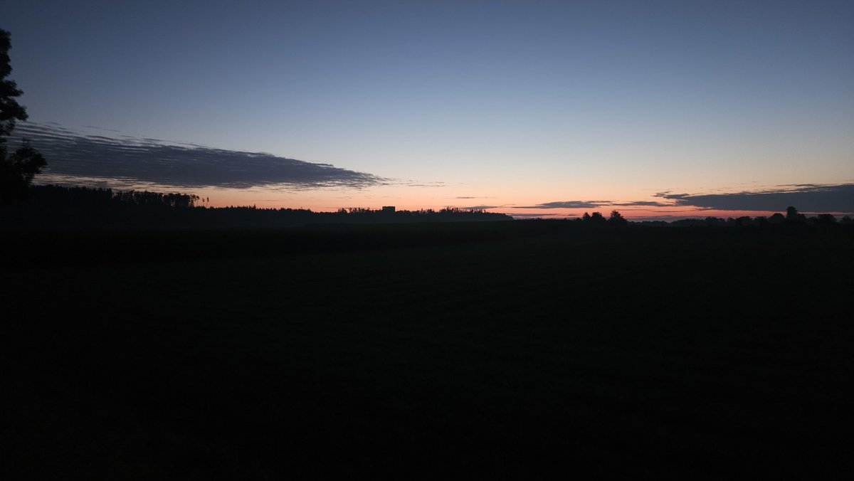 Harry_Mitt's tweet image. #MdRzA Morgenstund hat Gold im Mund 👍😎🌄 #sunrise #sonnenaufgang #Sonne #Radfahren #fahrrad #Morgenstunden #radeln