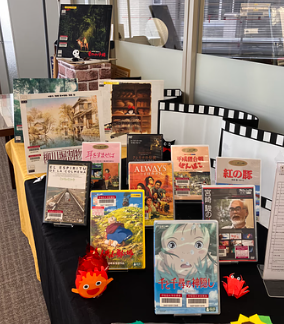 中央図書館】 <展示> 4F AVルーム 8月の特集は、『ジブリ特集』『生誕