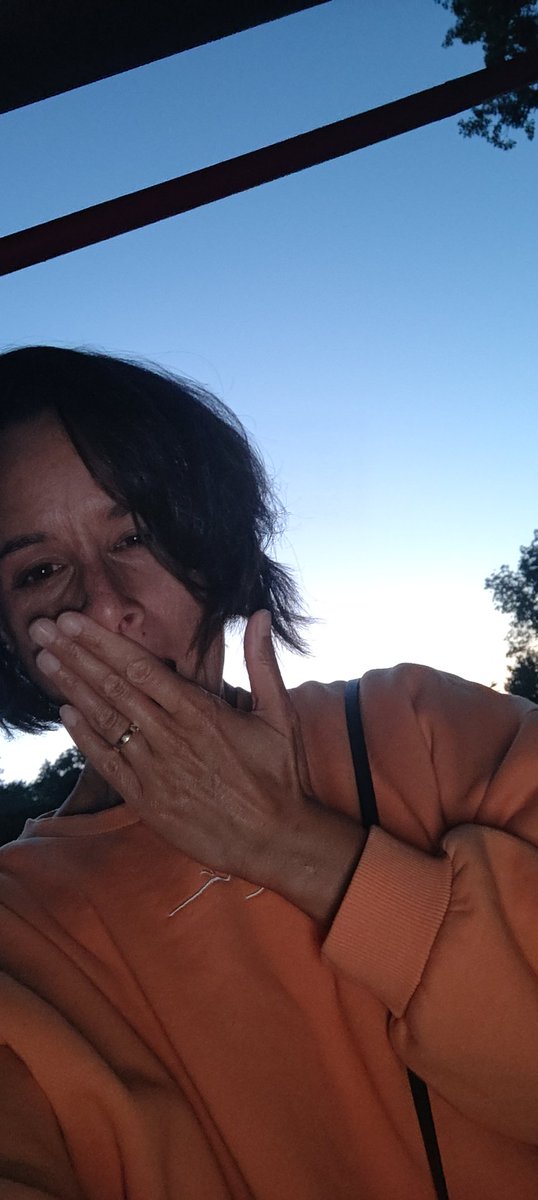 Early rise and shine, om 05:30 in de auto richting Lille voor de kwartfinale handbal! 🇩🇰🇳🇱