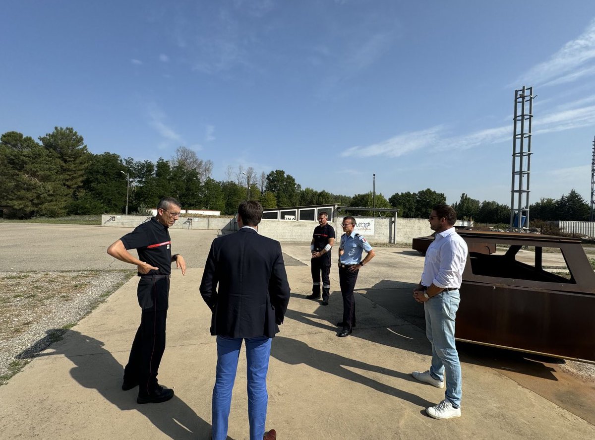 Récemment j'ai eu le plaisir de visiter  l’École nationale supérieure des officiers de sapeurs-pompiers #Ensosp, un pilier fondamental dans la formation et la sensibilisation aux enjeux de la sécurité civile
Des pistes de coopération ont été identifiées pour la <a href="/creusotmontceau/">Communauté Urbaine Creusot Montceau</a>