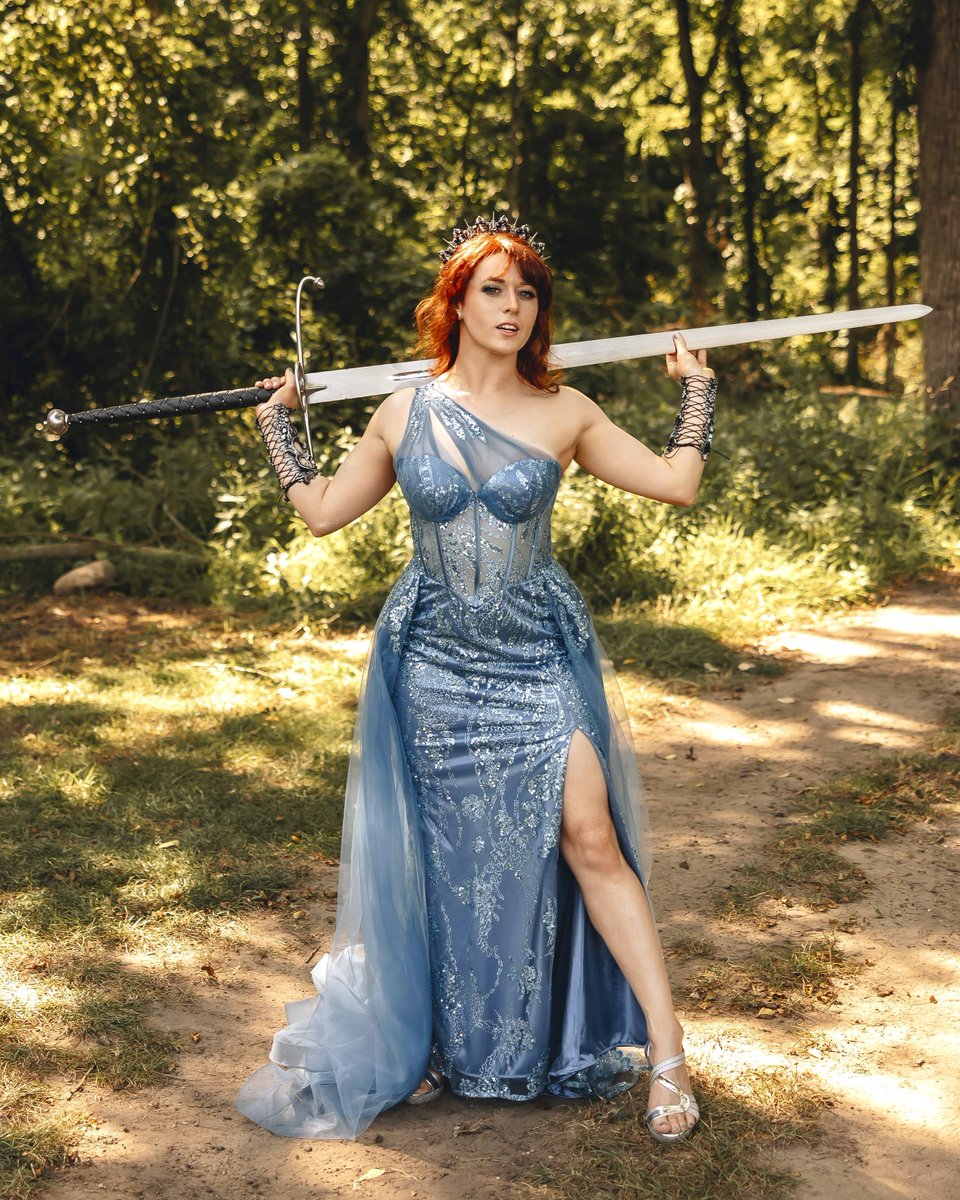 Atomic_Pixie's tweet image. hey, we did it! 💍🦋

(best wedding EVER, ft. accidental romantasy prince husband, rapier duel first dance, and a sharp greatsword nobody should&apos;ve given me)