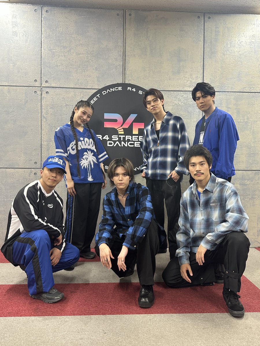 mazzel_official's tweet photo. フジテレビ「R4 STREET DANCE」
ご一緒させていただいたRANクルーの皆さんと📸
@r4sd_fujitv 

ありがとうございました！

#R4SD #R4_STREET_DANCE 
#MAZZEL #RAN https://t.co/rATr1qX7K8