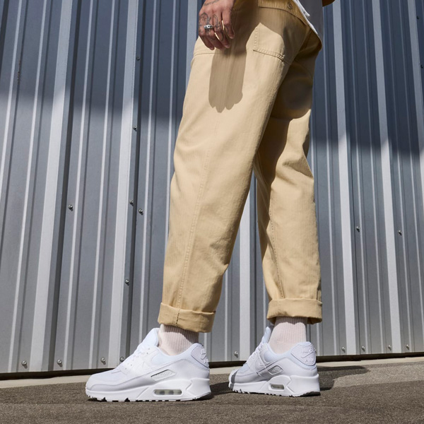 air max 90 with pants