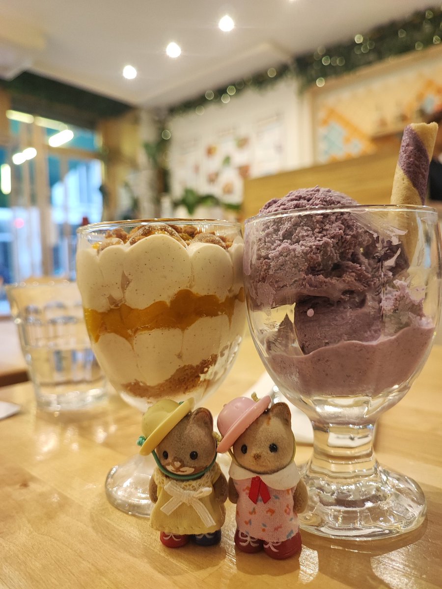schrei_und_tod's tweet photo. To beat the summer heat ๐
#cute #ใใใใ #cutenessOVERLOAD #ใทใซใใใขใใกใใชใผ #ใทใใใณ #ใทใซใใใขใฎ่ตคใกใใ
#calicocritters #SylvanianFamilies #ShimaBebe #AmosShima #UbeIceCream #MangoFloat #dessert https://t.co/SwnH7uDO5L