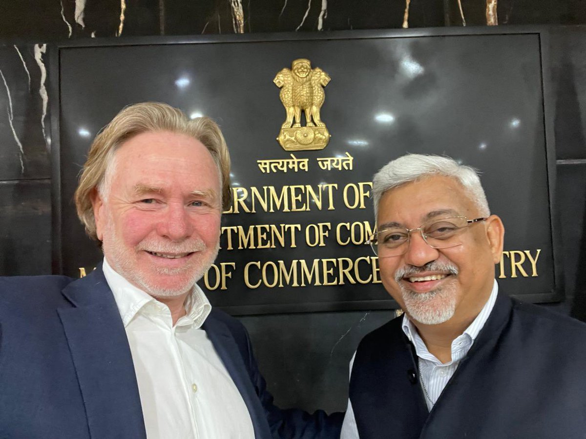 AusHCIndia's tweet image. I was delighted to see my friend and colleague Sunil Barthwal, who helms India’s Commerce Ministry.  Staying in touch to keep up the momentum on #CECA. 🇦🇺🇮🇳 #dosti