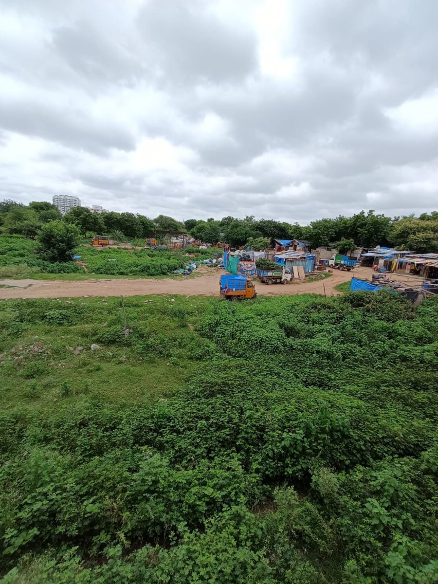 RtcColony's tweet photo. Garbage is being dumped behind our colony in open space due to which heavy mosquitoes and viral fevers r spreading all over no action has taken inspite of several complaints. Kindly take necessary action. https://t.co/1u3fbU0IS0
