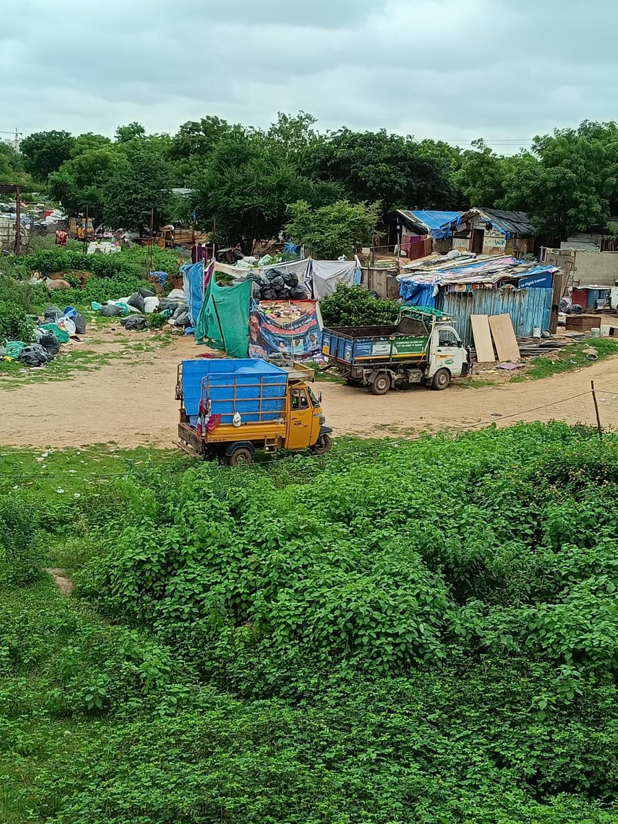 RtcColony's tweet photo. Garbage is being dumped behind our colony in open space due to which heavy mosquitoes and viral fevers r spreading all over no action has taken inspite of several complaints. Kindly take necessary action. https://t.co/1u3fbU0IS0