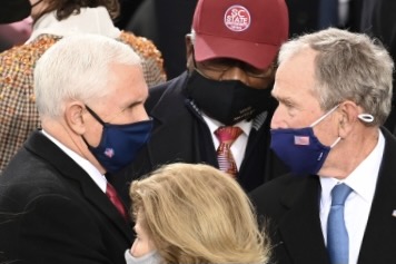 ericmetaxas's tweet image. What kind of men are Mike Pence and former Pres. George W Bush? They refuse to endorse Donald Trump, meaning they have NO PROBLEM w/a Kamala Harris presidency. Think about that. The future of the nation is at stake. Should we not expect them to put their country above their egos?