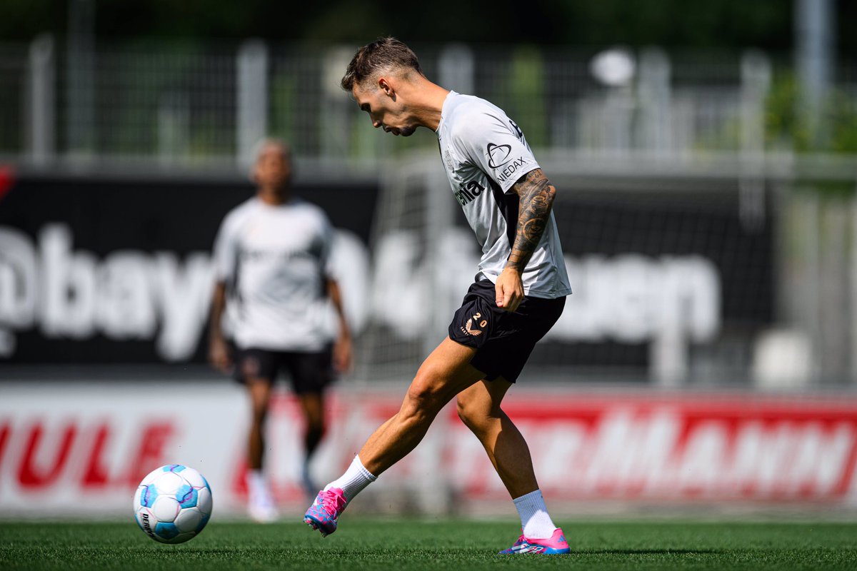 I’m back, I’m ready, let’s go <a href="/bayer04fussball/">Bayer 04 Leverkusen</a> 💪🏼🫡
