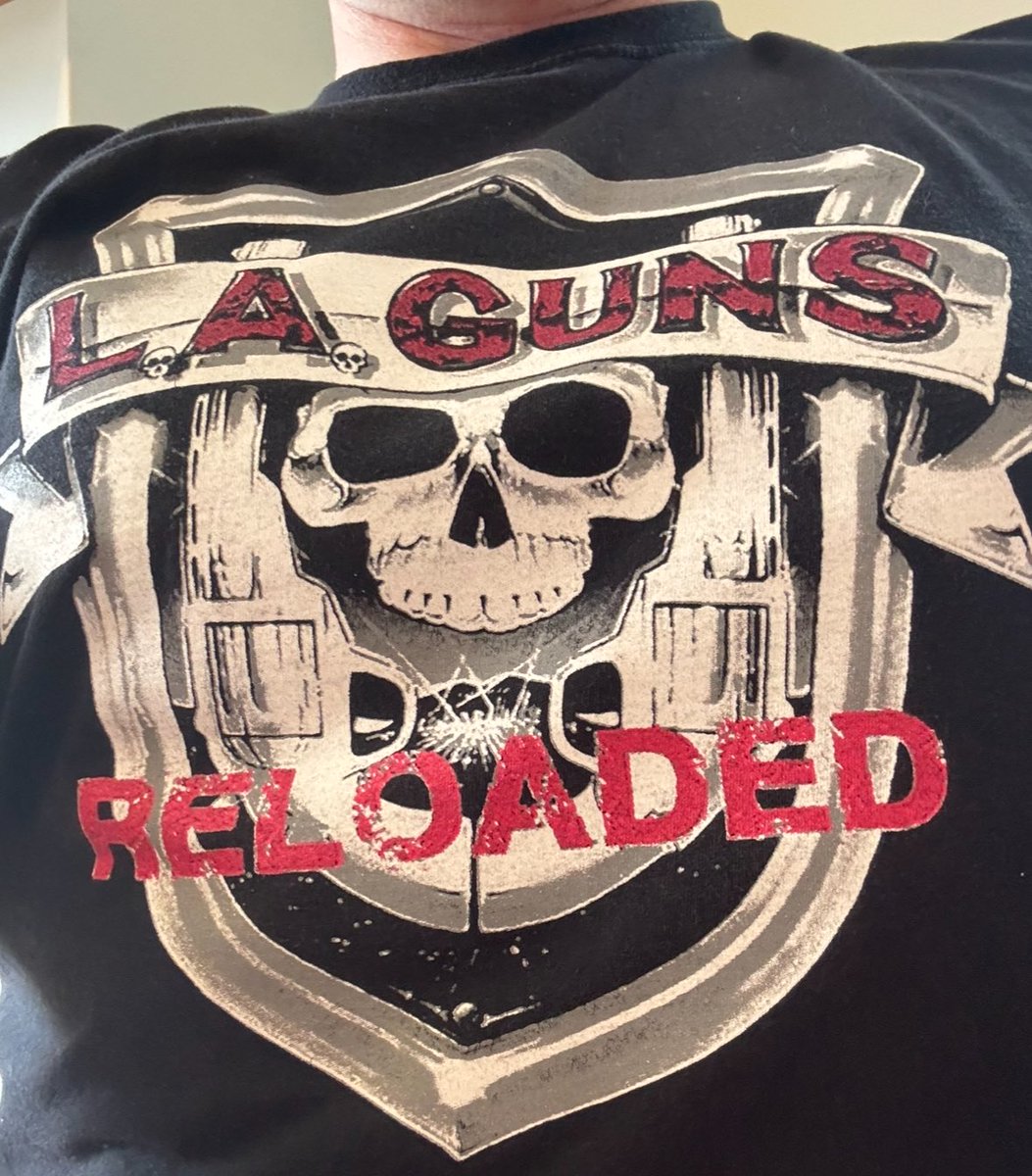 Time to give this 2017 bad boy a run out 🤟🏼⁦from <a href="/laguns/">Keith Lagunes</a>⁩ ⁦<a href="/TraciiGuns/">Tracii Guns</a>⁩ Belfast March 2017 must be due a return soon 😉⁦<a href="/LimelightNI/">Limelight Belfast</a>⁩