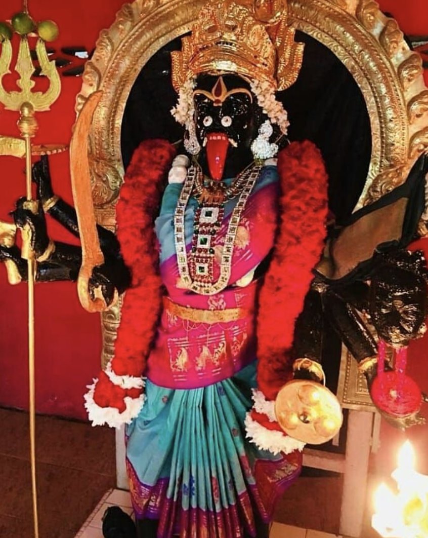jaycinta_n's tweet photo. I am at a loss for words when confronted with the harrowing images and scenes of Hindus being slaughtered in #Bangladesh. Words seem inadequate in the face of such suffering. Instead, I will share this: Kali Ma, grant us liberation and safeguard us from the forces of evil. 🔥⛳️🙏🏼 https://t.co/fohAWGrVo6