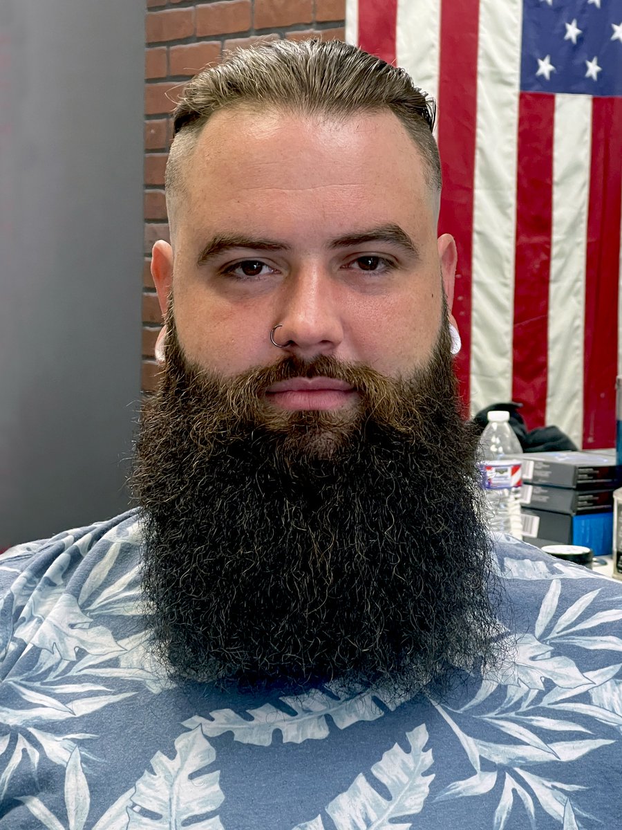 💈Beard season will be here before you know it! #barber #barberlife #barbershop #barberlove #haircut #hairstylist #hairstyle #menstyle #barbershopnearme #barbershopconnect #imensfashion