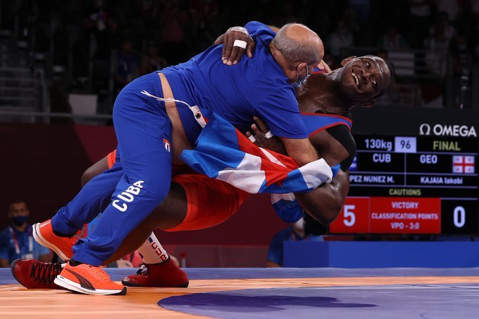 🗣Buen día🌞🌼 #Cuba❗
¡MIJAÍN LÓPEZ A SU QUINTA FINAL OLÍMPICA! 🇨🇺

Leyenda del deporte latinoamericano. ¡Busca su quinta medalla de oro! 🥇

#JuegosOlímpicos #Paris2024
#La5taDeMijaínVa